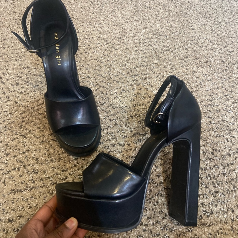Madden Girl Chunky heels
